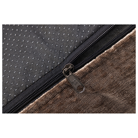 Designed by Lotte Hondenkussen Soft Essence Mokka