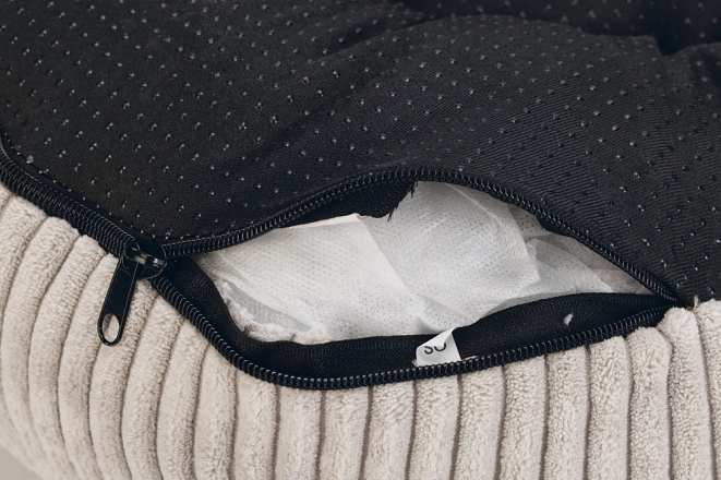 Designed by Lotte kattenmand Ribbed Lichtgrijs
